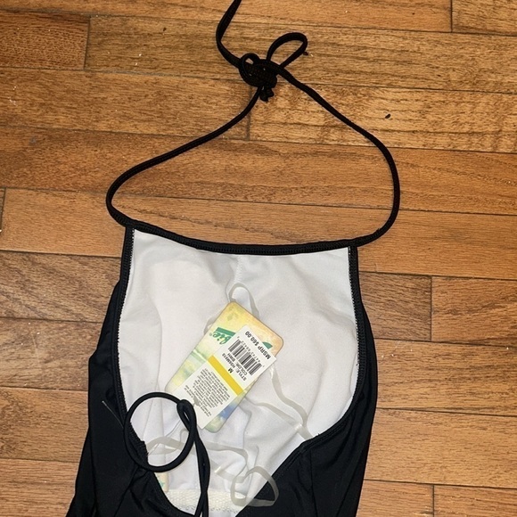 Hobie swimming suit new with tags  in a size medium. - Picture 3 of 5